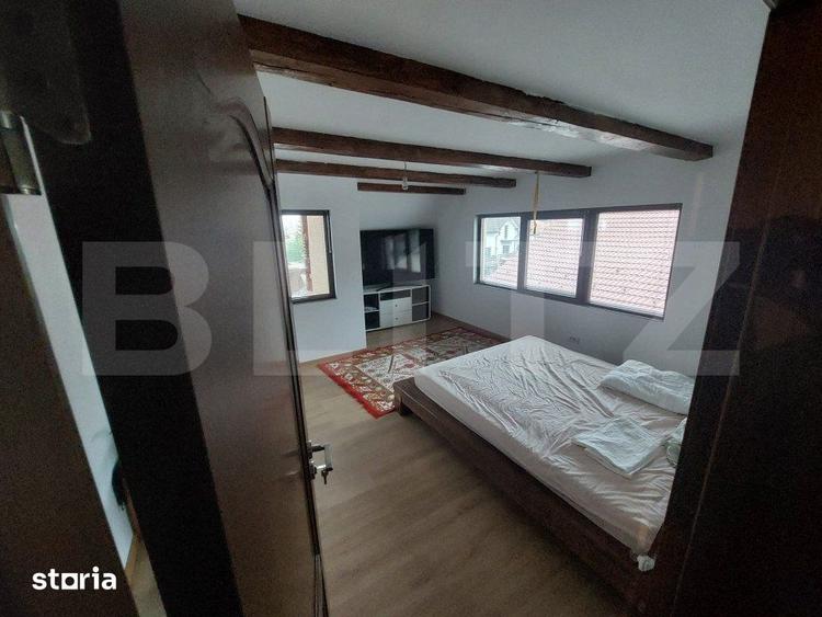Casă cu 8 camere cu Teren 900 Mp în Săcele