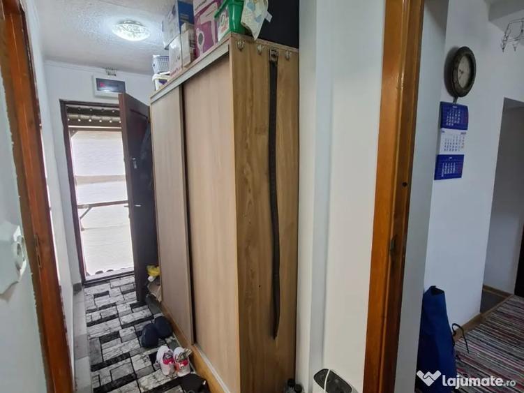 Casă cu 2 camere cu Teren 2000 Mp în Trivale