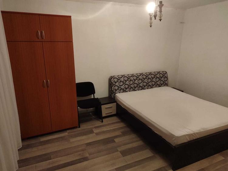 Garsonieră decomandată în Central