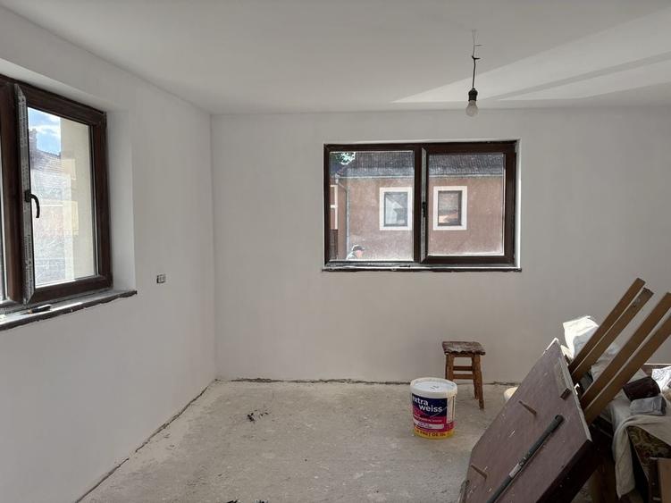 Casă cu 3 camere în Noua