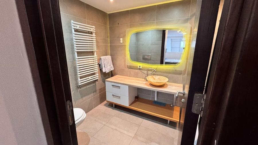 Apartament cu 3 camere decomandat, mobilat în Dristor