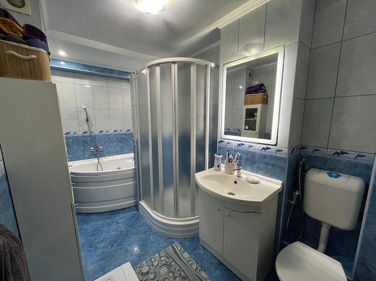 Apartament cu 3 camere decomandat în Ultracentral