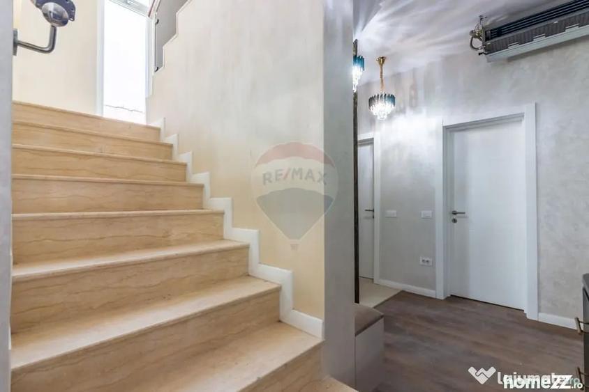 Casă cu 5 camere cu Teren 303 Mp în Sud