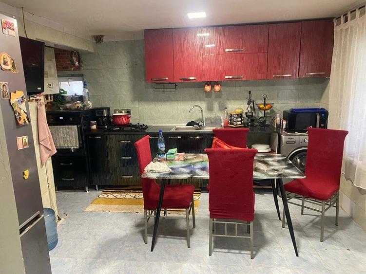 Casă cu 4 camere cu Teren 900 Mp în Central