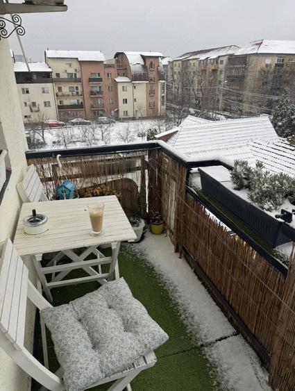 Apartament cu 3 camere decomandat în Aradului