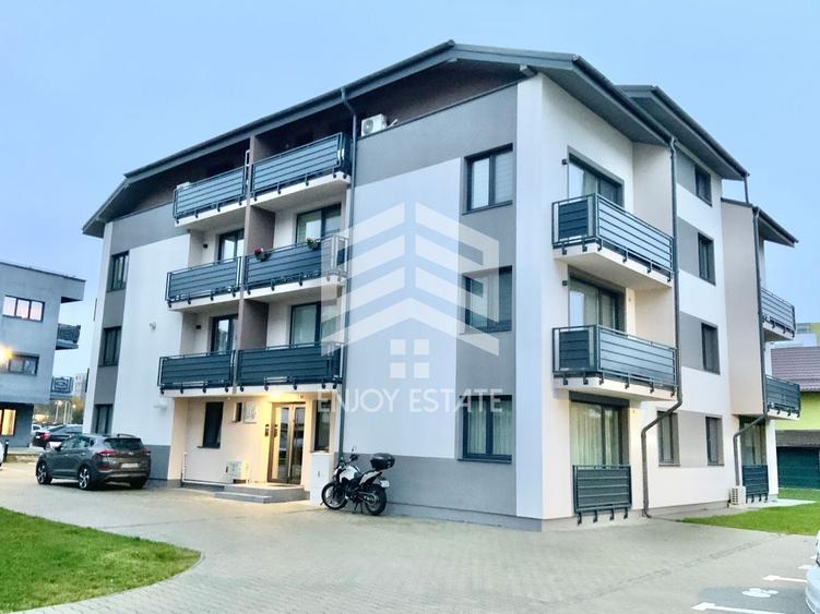 Apartament cu 3 camere decomandat, mobilat în Tractorul
