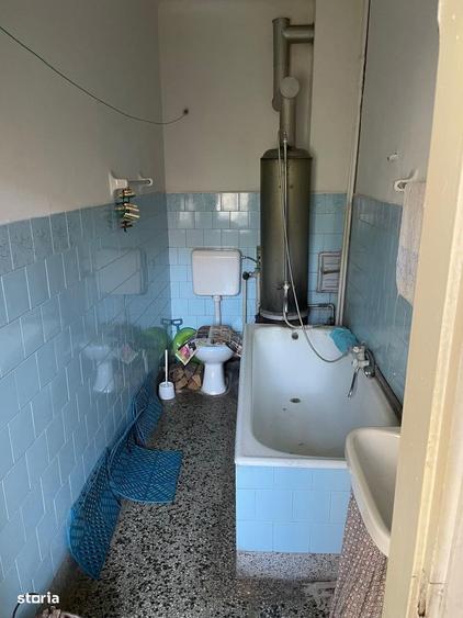 Casă cu 4 camere în Central