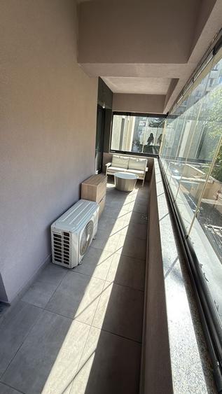 Apartament cu 2 camere decomandat în Victoriei