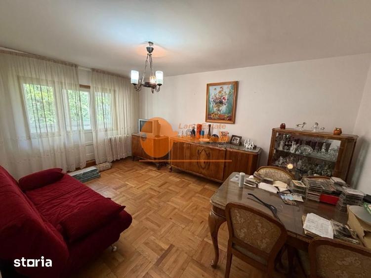 Apartament cu 4 camere decomandat, mobilat în Crângași