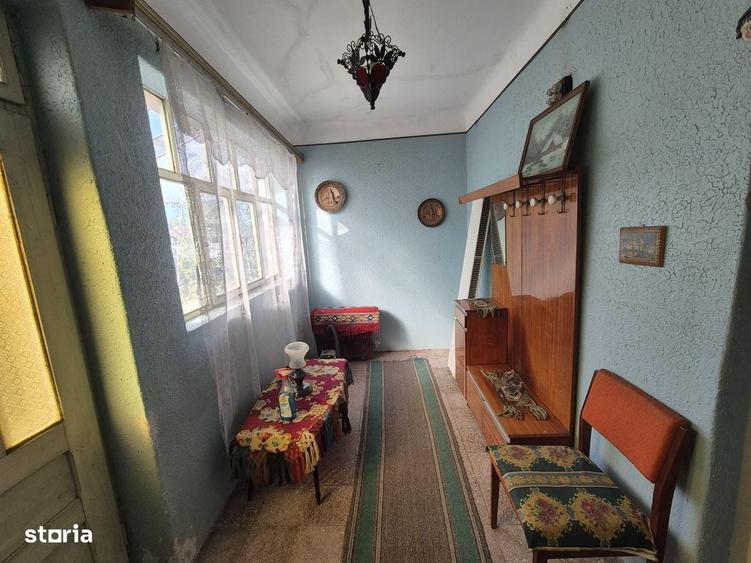 Casă cu 3 camere cu Teren 449 Mp în Teiu