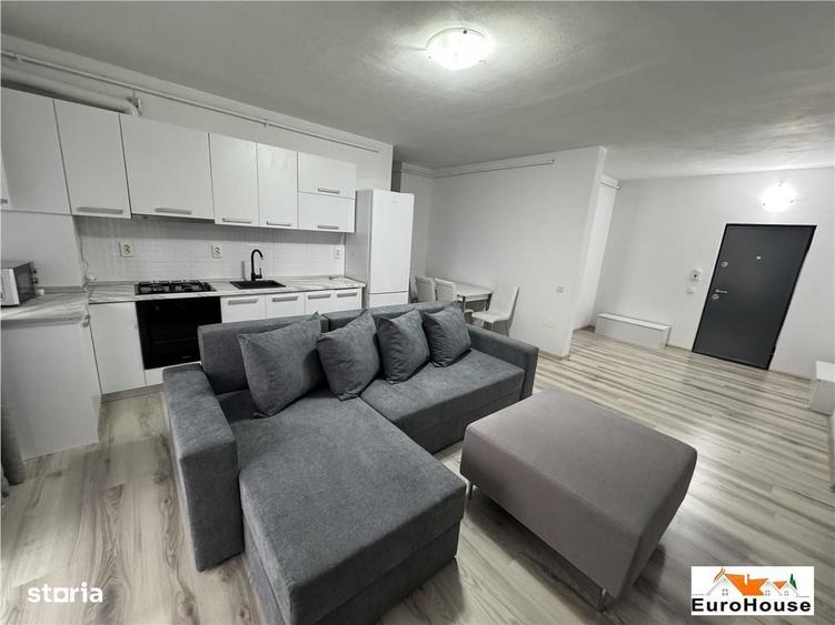 Apartament cu 3 camere decomandat în Ampoi 3