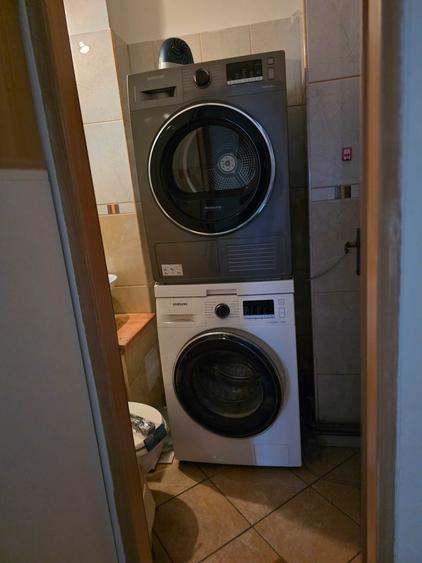 Apartament cu 3 camere decomandat în Preluca Nouă