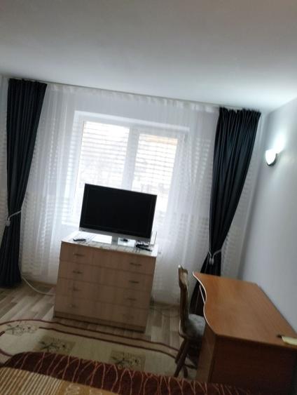 APARTAMENT 3 CAMERE DE INCHIRIAT RAHOVA - 2