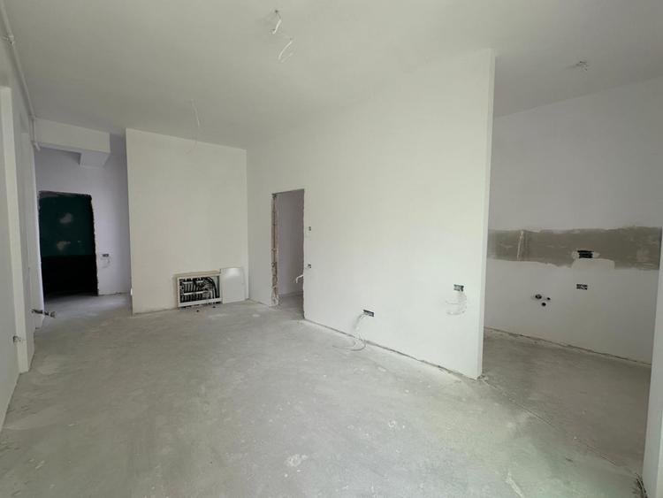 Apartament cu 2 camere semidecomandat în Eminescu