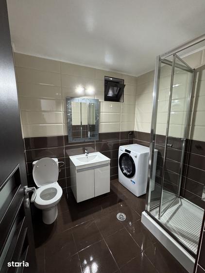 Casă cu 4 camere cu Teren 242 Mp în Central