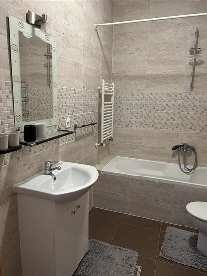 Apartament cu 2 camere semidecomandat, mobilat în Gheorgheni