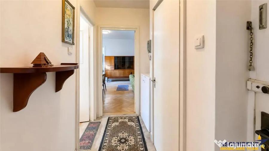 Apartament cu 2 camere nedecomandat în Central