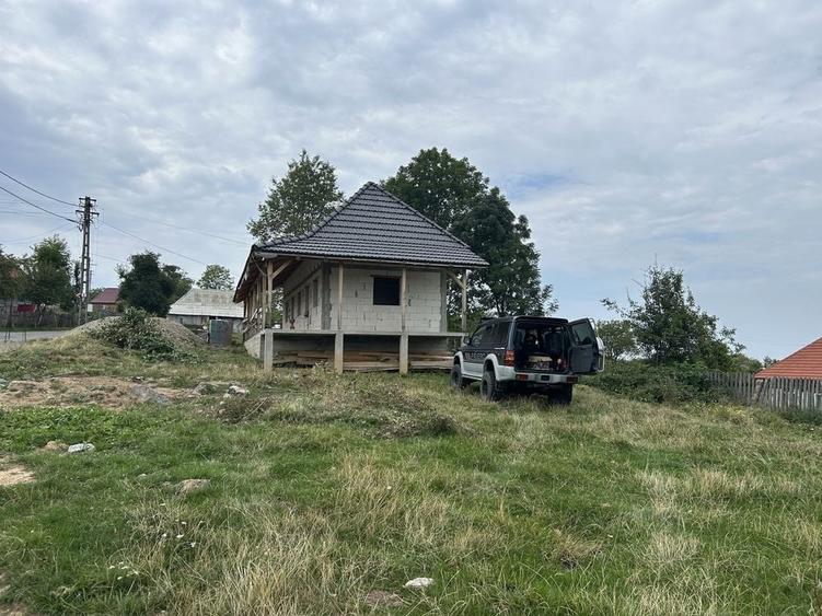 Casă cu 3 camere în Bătrâna