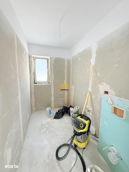 Casă cu 3 camere cu Teren 250 Mp în Central
