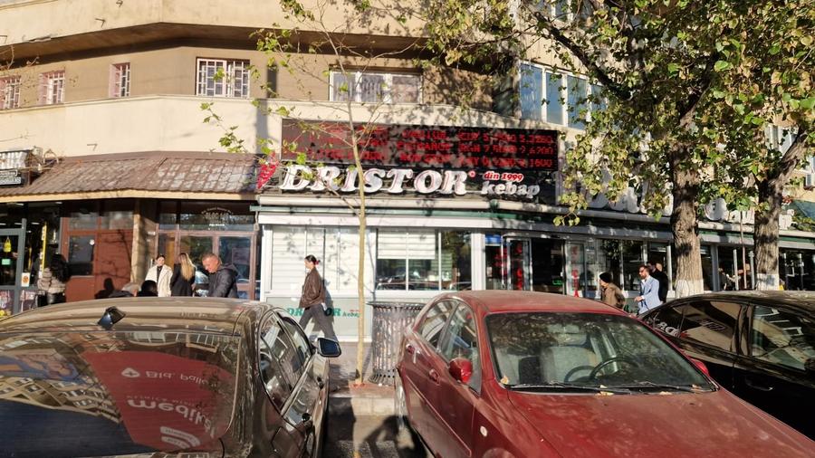 Dristor-Mihai Bravu- McDonalds -90 mp- 4000 euro +tva - 1