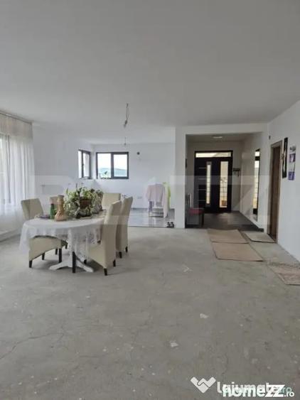 Casă cu 4 camere cu Teren 1399 Mp în Ernei