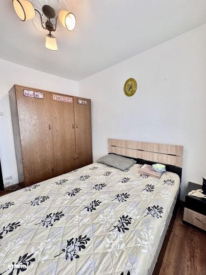 Apartament cu 2 camere semidecomandat în Apărătorii Patriei