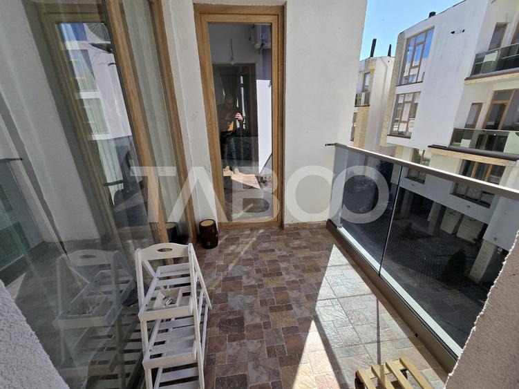 Apartament cu 3 camere decomandat, mobilat în Periferie