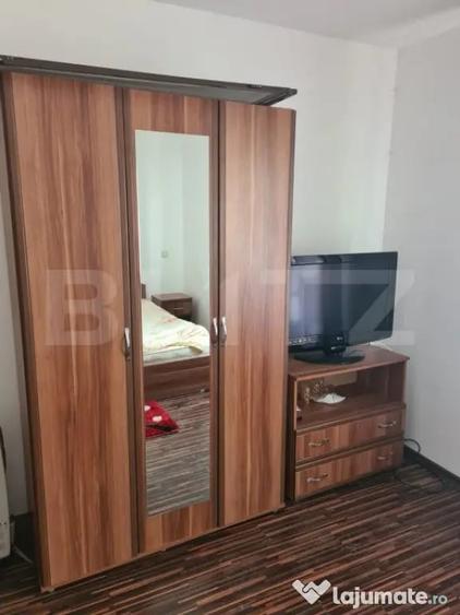 Casă cu 7 camere cu Teren 718 Mp în Central
