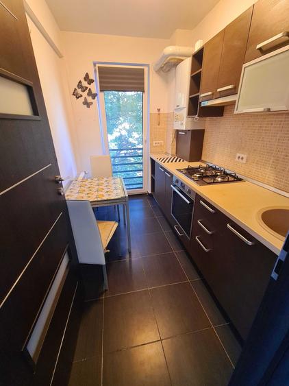 Apartament cu 2 camere decomandat în Brâncoveanu