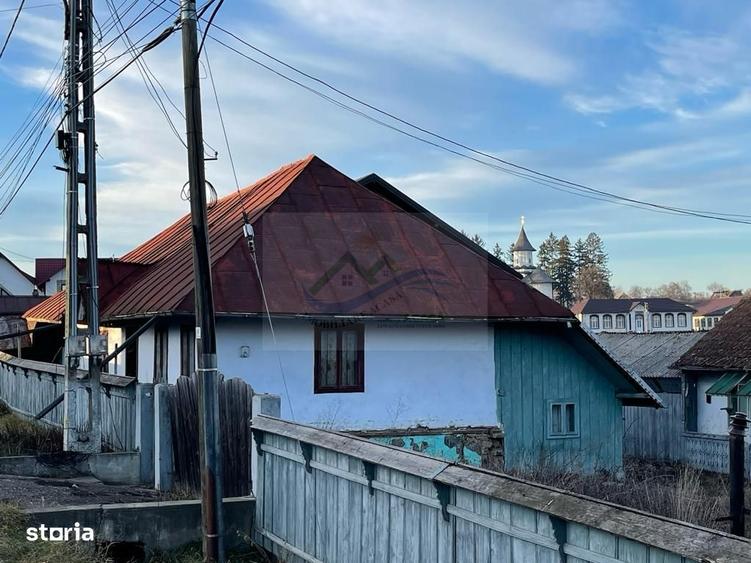Casă cu 3 camere în Podeni