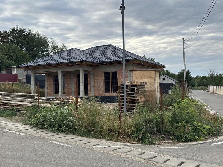 Casă cu 3 camere în Central