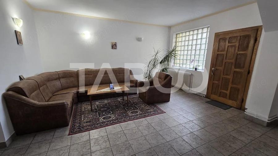 Casă cu 5 camere cu Teren 612 Mp în Central