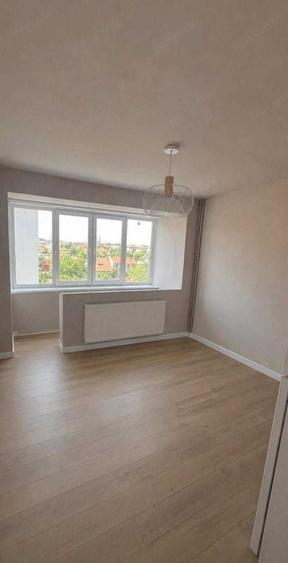 Apartament cu 2 camere decomandat în Olimpia-Stadion