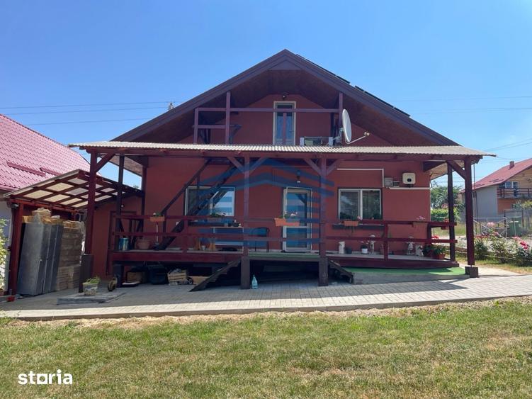 Casă cu 4 camere cu Teren 800 Mp în Bran