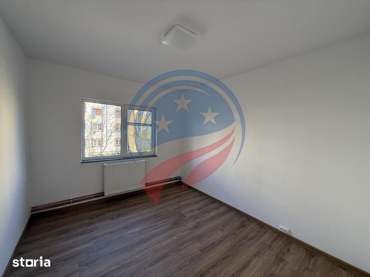 Apartament cu 4 camere decomandat în 1 Mai