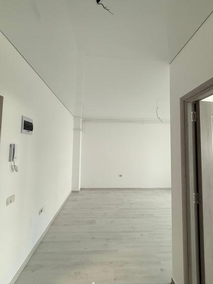 Apartament cu 2 camere semidecomandat în Militari