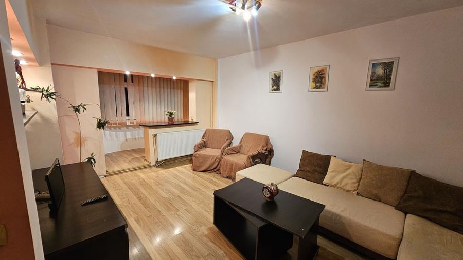 Apartament cu 2 camere decomandat în Valea Moșneagului