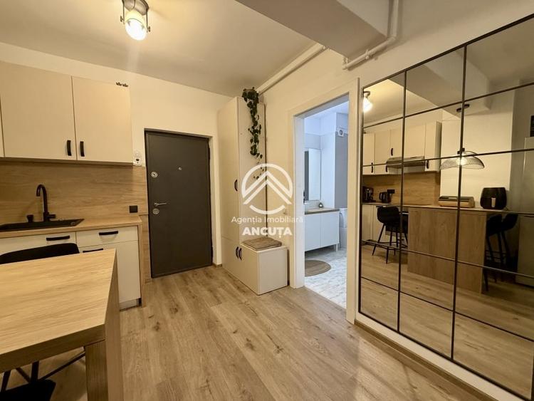 Apartament cu 2 camere semidecomandat în Mărăști