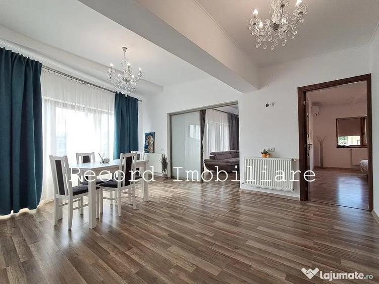 Apartament cu 3 camere semidecomandat în Bună Ziua