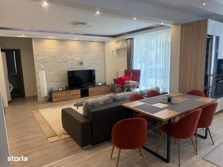 Apartament cu 2 camere în Micro 16
