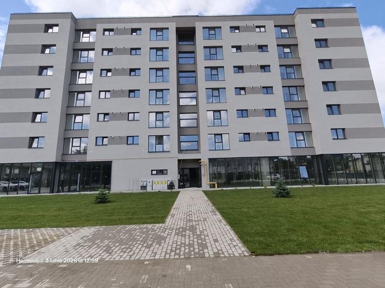 Apartament cu 2 camere semidecomandat în Energiei