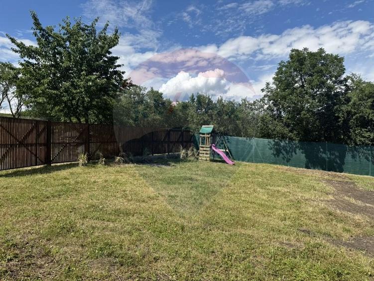 Casa finalizata recent, 2.800 mp teren Livada - Petresti de Jos - 26