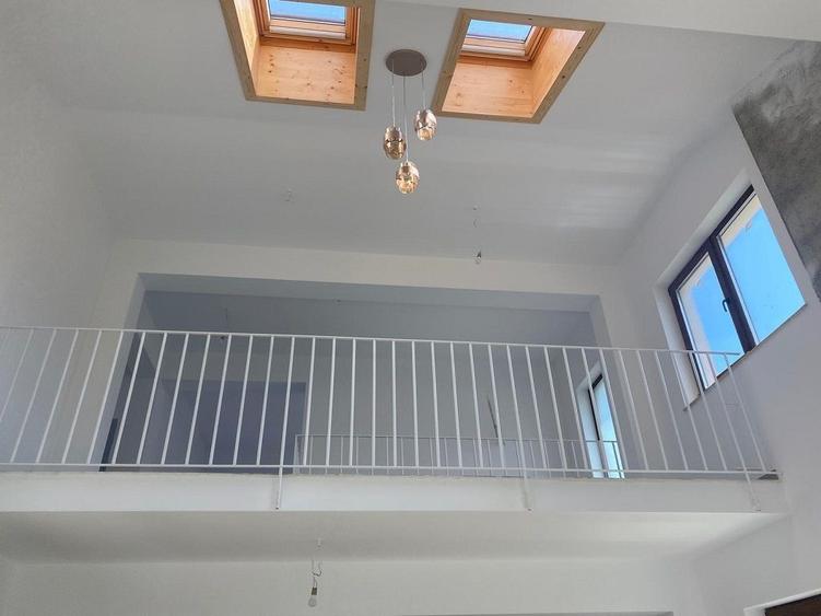 Casă individuală cu 6 camere cu Canalizare în Balotești