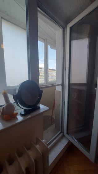 Apartament cu 2 camere decomandat în Mihai Bravu