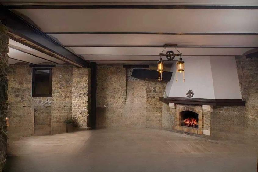 Spațiu comercial, în Castelul Peleș