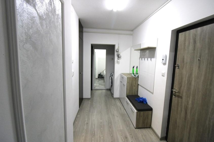 Apartament cu 2 camere decomandat, mobilat în Micro 17