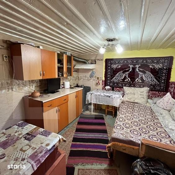 Casă cu 4 camere cu Teren 2853 Mp în Cotu