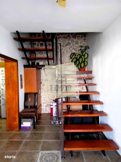Casă cu 3 camere decomandat în Gușterița