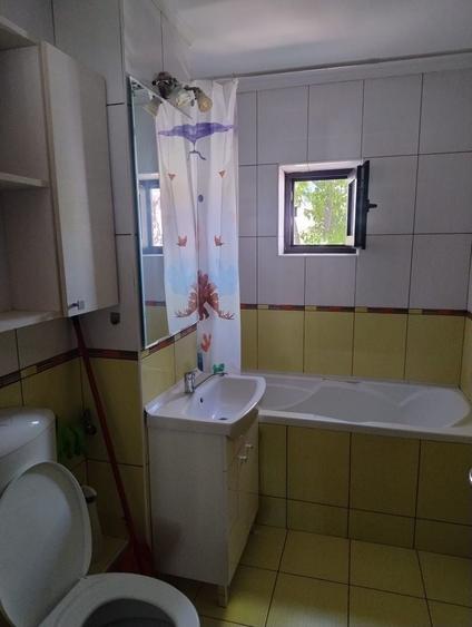 Apartament cu 2 camere decomandat în Sârbi