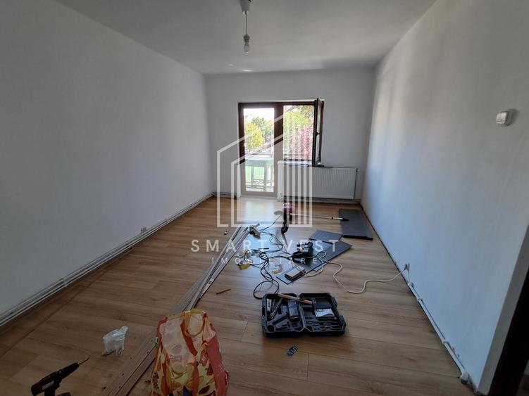 Apartament cu 3 camere decomandat, mobilat în Micro 17